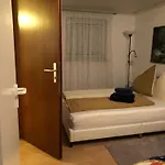 Liki Zentral 아파트 지겐